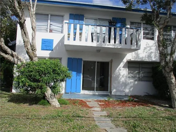 $1,700 | 2361 Northeast 10th Street, Unit 5, Pompano Beach, FL 33062