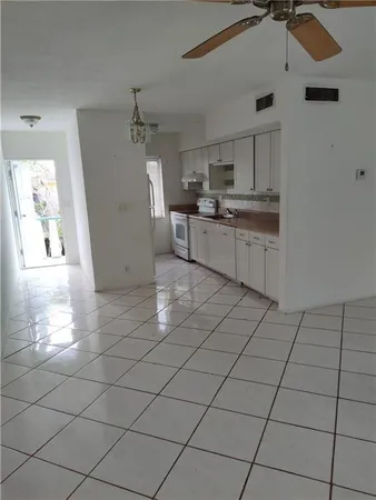 $1,700 | 2361 Northeast 10th Street, Unit 5, Pompano Beach, FL 33062