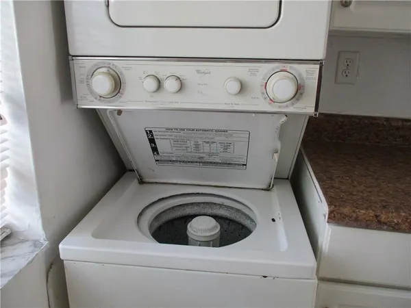 $1,700 | 2361 Northeast 10th Street, Unit 5, Pompano Beach, FL 33062