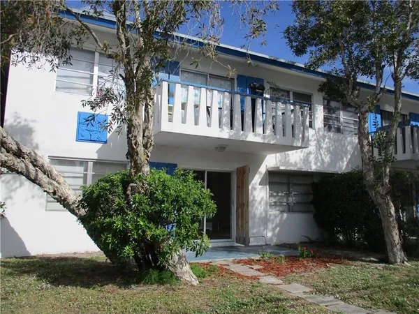 $1,700 | 2361 Northeast 10th Street, Unit 5, Pompano Beach, FL 33062