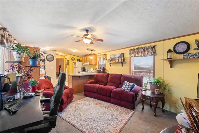 $44,900 | 74 Bloomdale Mhp, Bloomfield, NY 14469