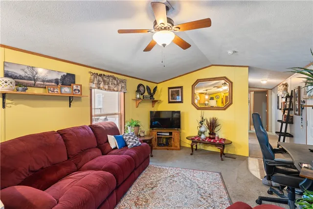 $44,900 | 74 Bloomdale Mhp, Bloomfield, NY 14469