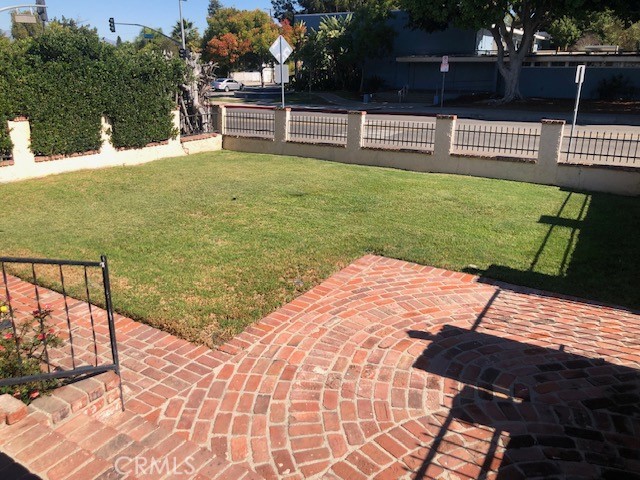 1009 South Rimpau Boulevard Los Angeles, CA 90019 - Photo 2 of 35