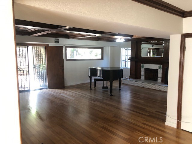 1009 South Rimpau Boulevard Los Angeles, CA 90019 - Photo 9 of 35