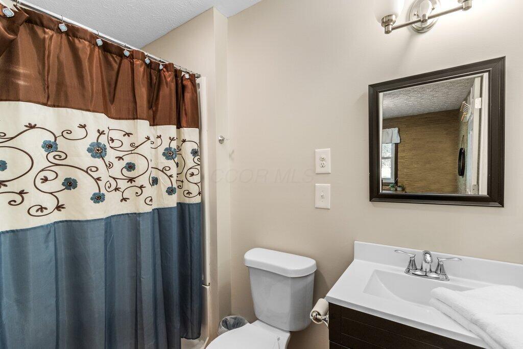 737 Autumn Branch Road Westerville, OH 43081 - Photo 21 of 43 Full Bath in Guest Bedroom/Office