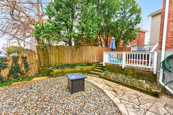 $470,000 | 15 Croswell Street, Albany, NY 12206
