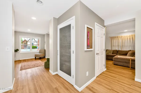 $470,000 | 15 Croswell Street, Albany, NY 12206