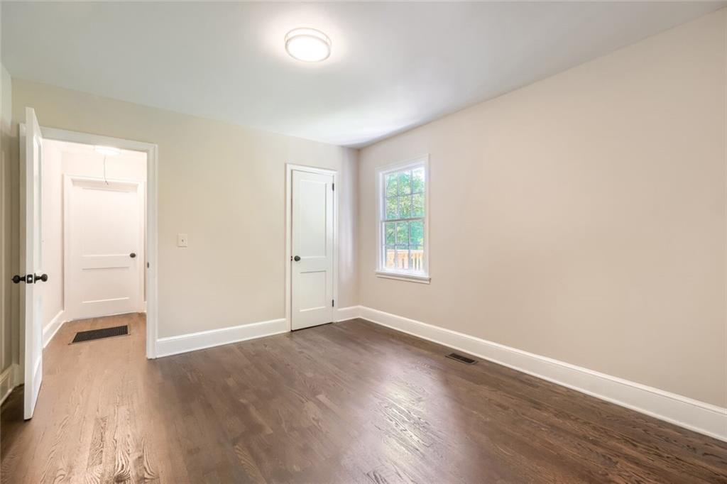 396 Forrest Ridge Drive Northwest Atlanta, GA 30318 - Photo 13 of 21 Gallery Image 13