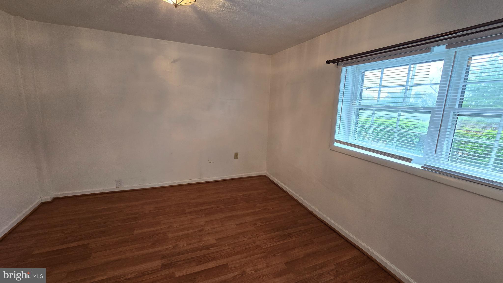 258 McDonald Road Winchester, VA 22602 - Photo 3 of 37