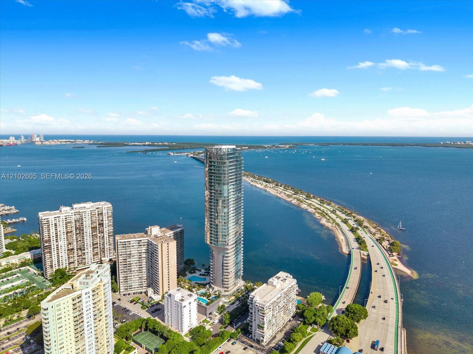 175 Southeast 25th Road, Unit 3704 Miami, FL 33129 - Photo 33 of 34 Gallery Image 33