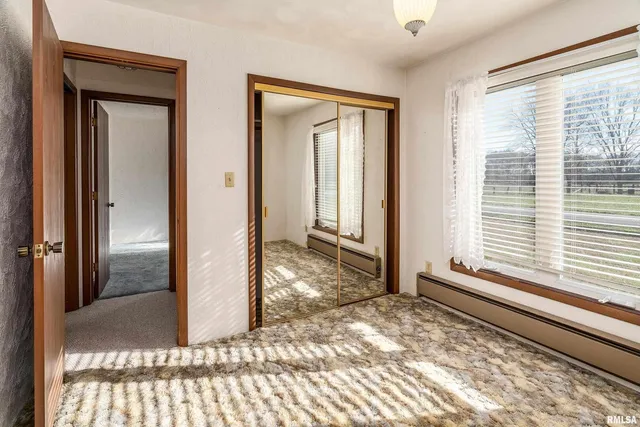 $139,900 | 516 South Safford Street, Christopher, IL 62822