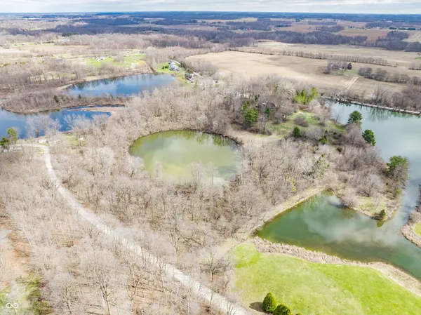 $450,000 | 1235 Wilson Lake Road, Columbia City, IN 46725