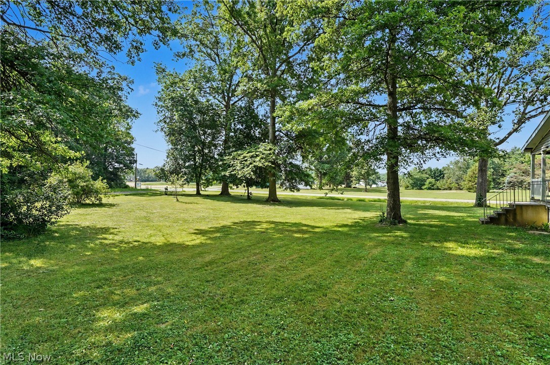 3424 Painesville Warren State Road Southington, OH 44470 - Photo 7 of 50 3424 Painesville Warren Rd, Southington, OH 44470 – Enjoy comfortable one-floor living in this well-maintained home built in 2018. Featuring 3 bedrooms, 2 full bathrooms, and an open-concept layout, this home offers both functionality and convenience. The spacious kitchen, dining, and living areas provide plenty of room for everyday living and entertaining. A large garage offers ample space for vehicles, storage, hobbies, or workshop needs. Situated on a generous lot with a welcoming front porch, this property combines modern living with a peaceful country setting. Move-in ready and waiting for its next owner!