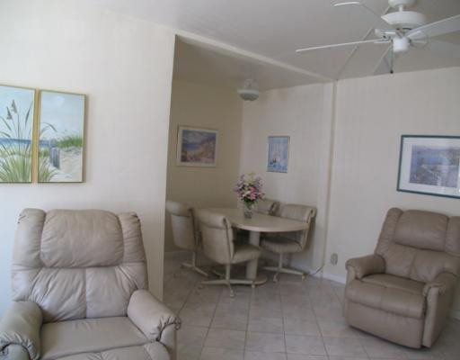 1504 South Surf Road, Unit 4 Hollywood, FL 33019 - Photo 3 of 10 Dining Room