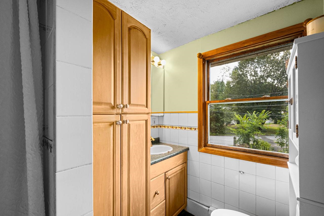 14 Scenic Drive Derry, NH 03038 - Photo 16 of 22