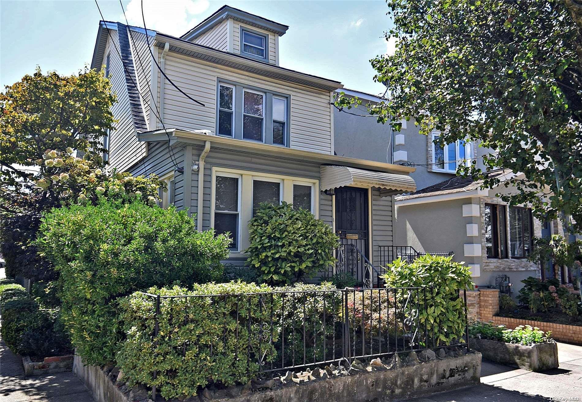 158-54 75th Road Queens, NY 11366 - Photo 1 of 1 Gallery Image 1