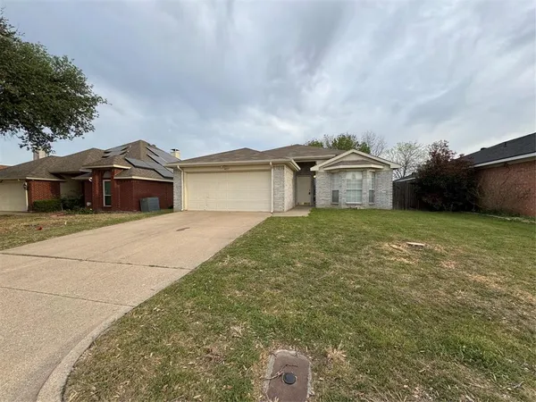 $260,000 | 4117 Appleyard Drive, Fort Worth, TX 76137