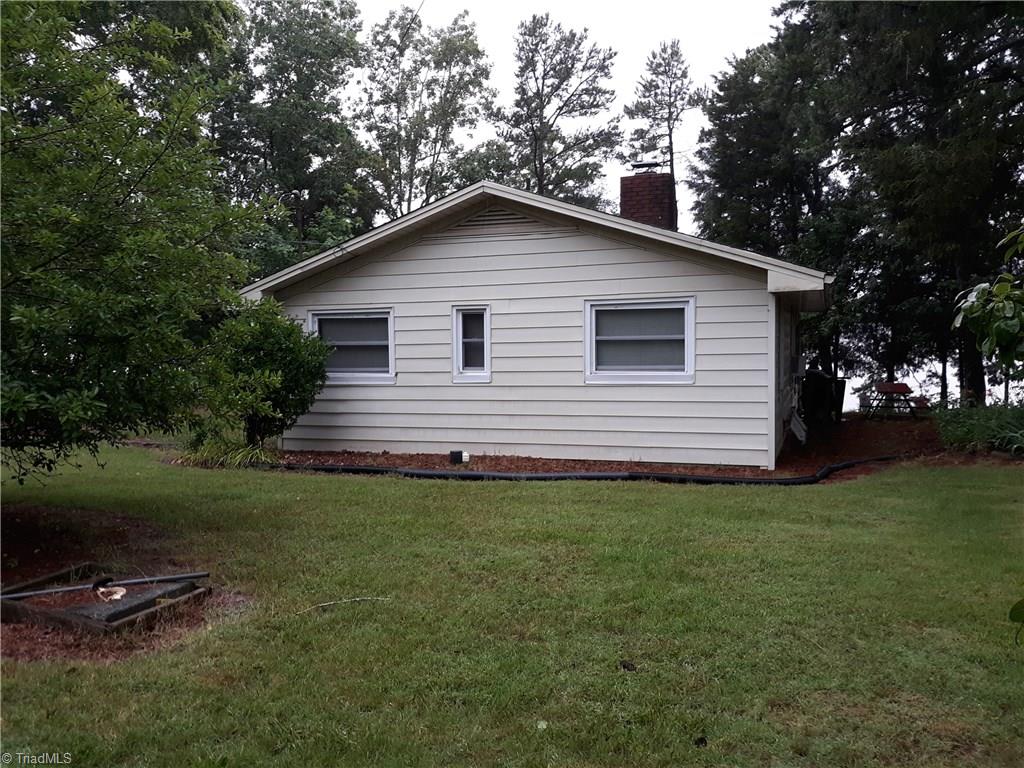 612 Riverview Road Lexington, NC 27292 - Photo 2 of 4