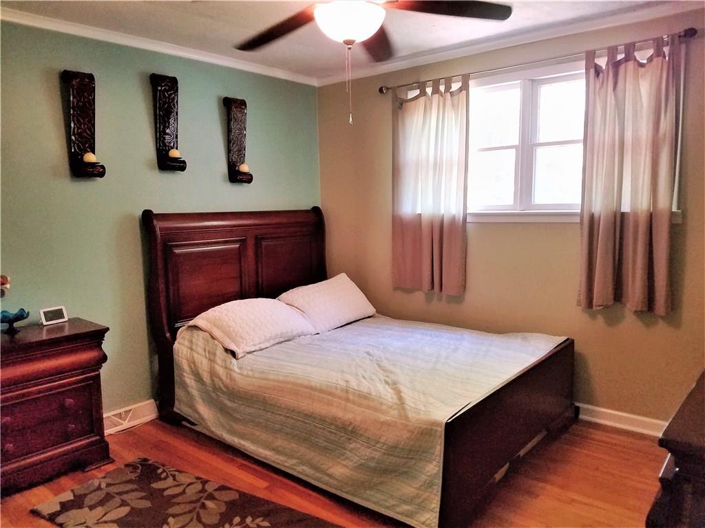 5424 Hardt Road Gibsonia, PA 15044 - Photo 13 of 24 Spacious Master bedroom.