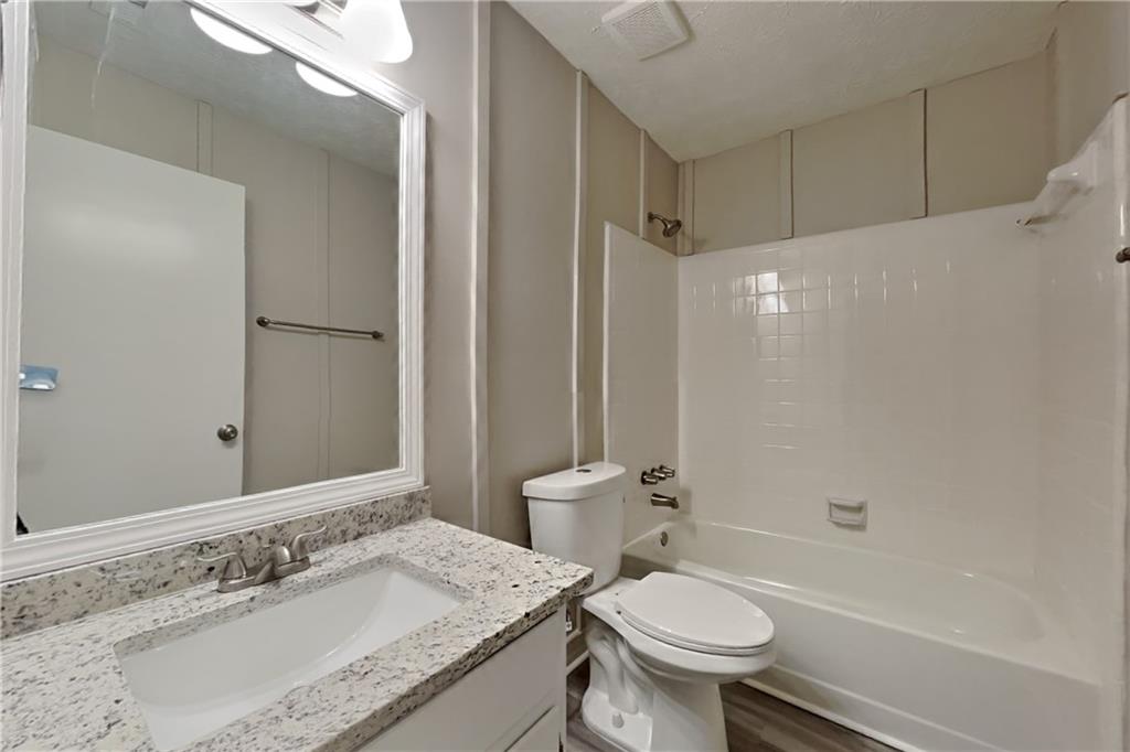 2444 Mistletoe Lane Southwest Snellville, GA 30039 - Photo 16 of 18