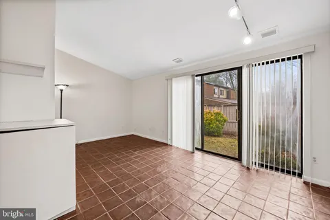 $275,000 | 23 Saddle Court, Unit G, Pikesville, MD 21208