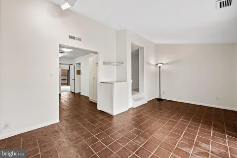 $275,000 | 23 Saddle Court, Unit G, Pikesville, MD 21208