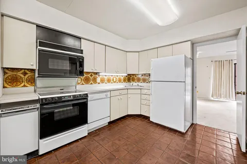 $275,000 | 23 Saddle Court, Unit G, Pikesville, MD 21208