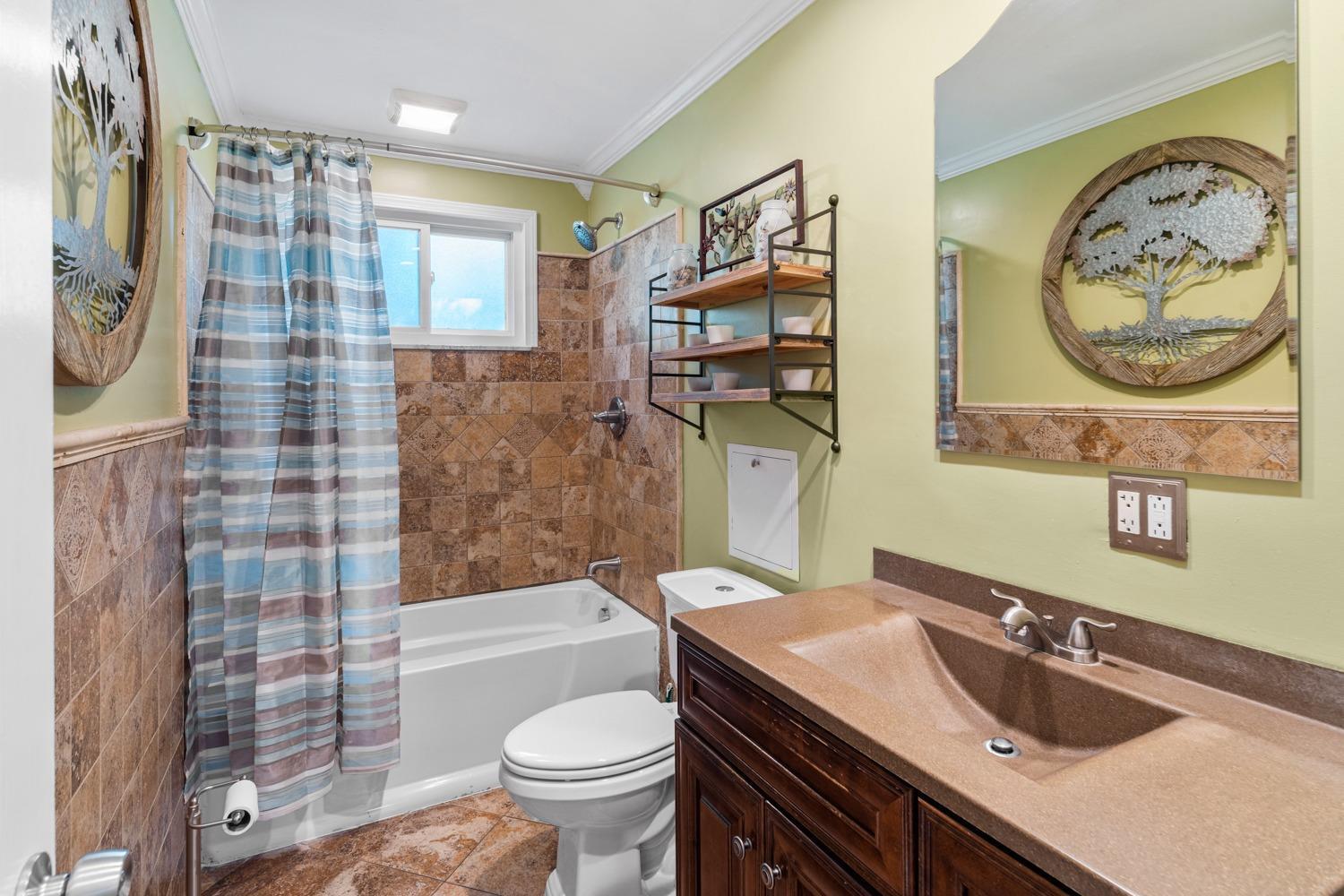 1082 Anderson Ferry Road Cincinnati, OH 45238 - Photo 17 of 36