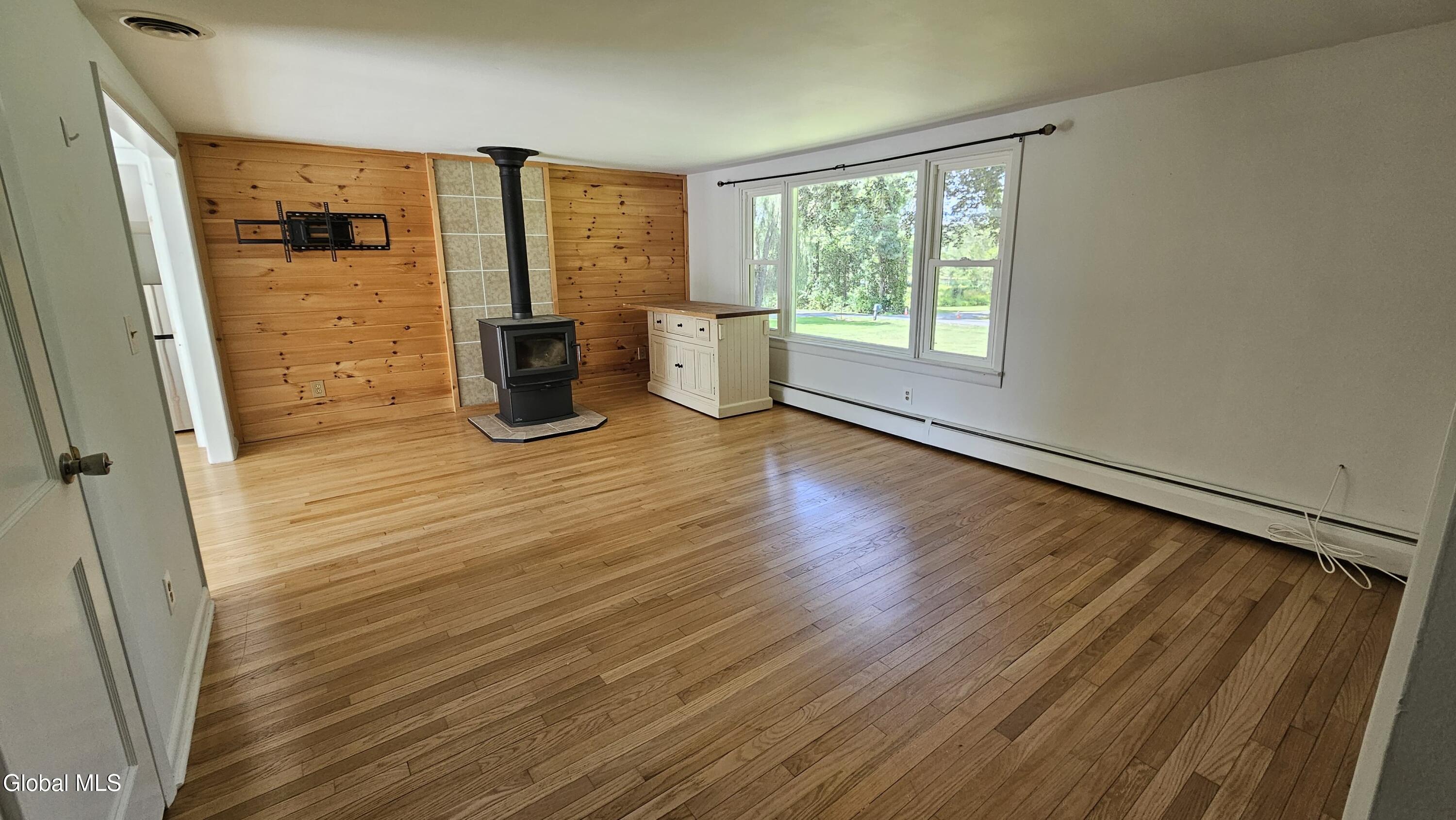 116 Tipple Road Ghent, NY 12534 - Photo 9 of 32 Living room
