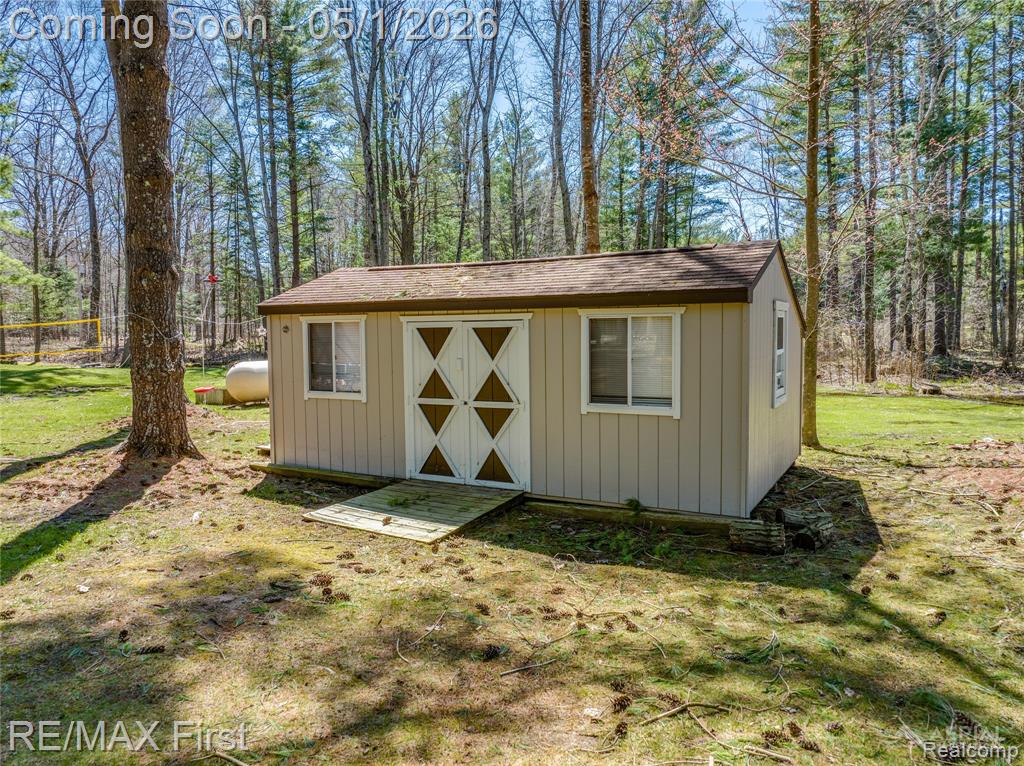 2063 Victoria Court Lupton, MI 48635 - Photo 12 of 42