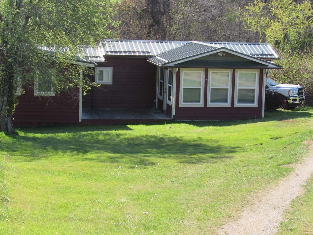 274-272 Raccoon Hollow Road Jefferson, NC 28640 - Photo 3 of 32