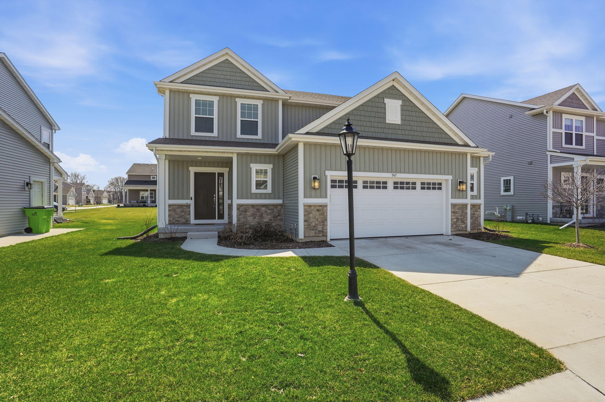 3-web-or-mls-03-547WildOakRd00002