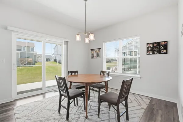 $539,900 | 547 Wild Oak Road, Hartland, WI 53029