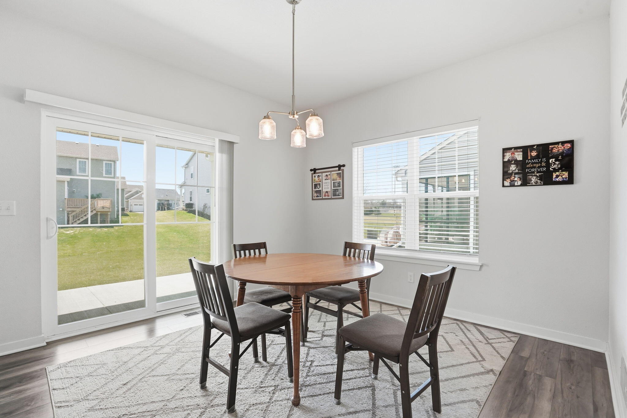 547 Wild Oak Road Hartland, WI 53029 - Photo 12 of 41 15-web-or-mls-15-547WildOakRd00035