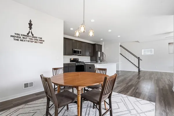 $539,900 | 547 Wild Oak Road, Hartland, WI 53029