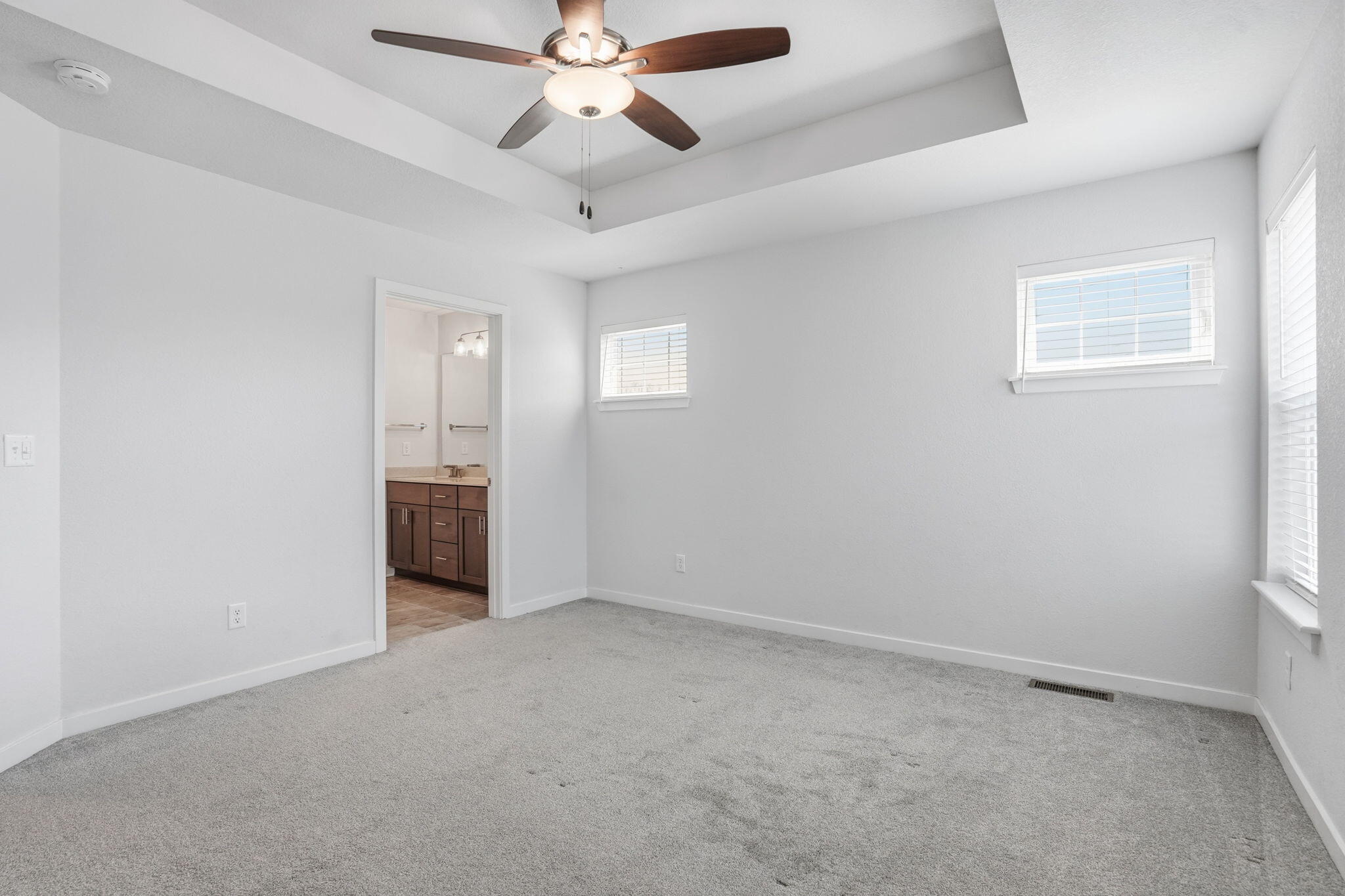 547 Wild Oak Road Hartland, WI 53029 - Photo 33 of 41 39-web-or-mls-39-547WildOakRd00098