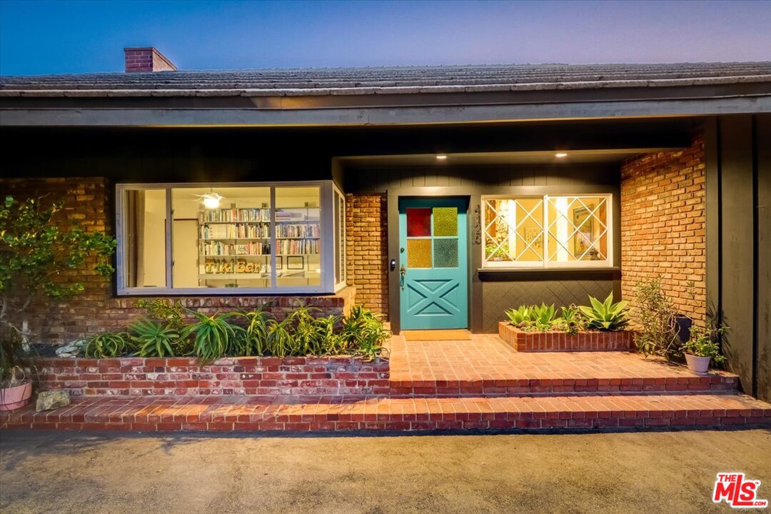 4125 Punta Alta Drive Los Angeles, CA 90008 - Photo 11 of 37