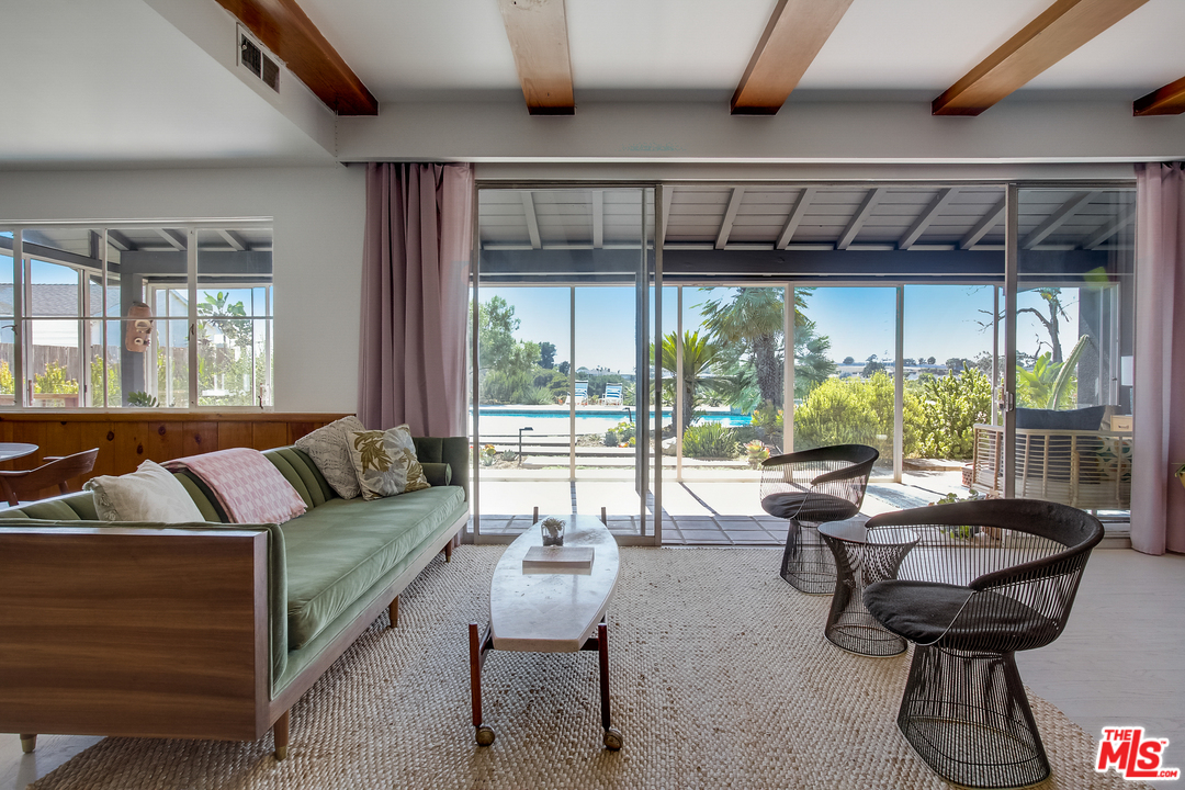 4125 Punta Alta Drive Los Angeles, CA 90008 - Photo 18 of 37