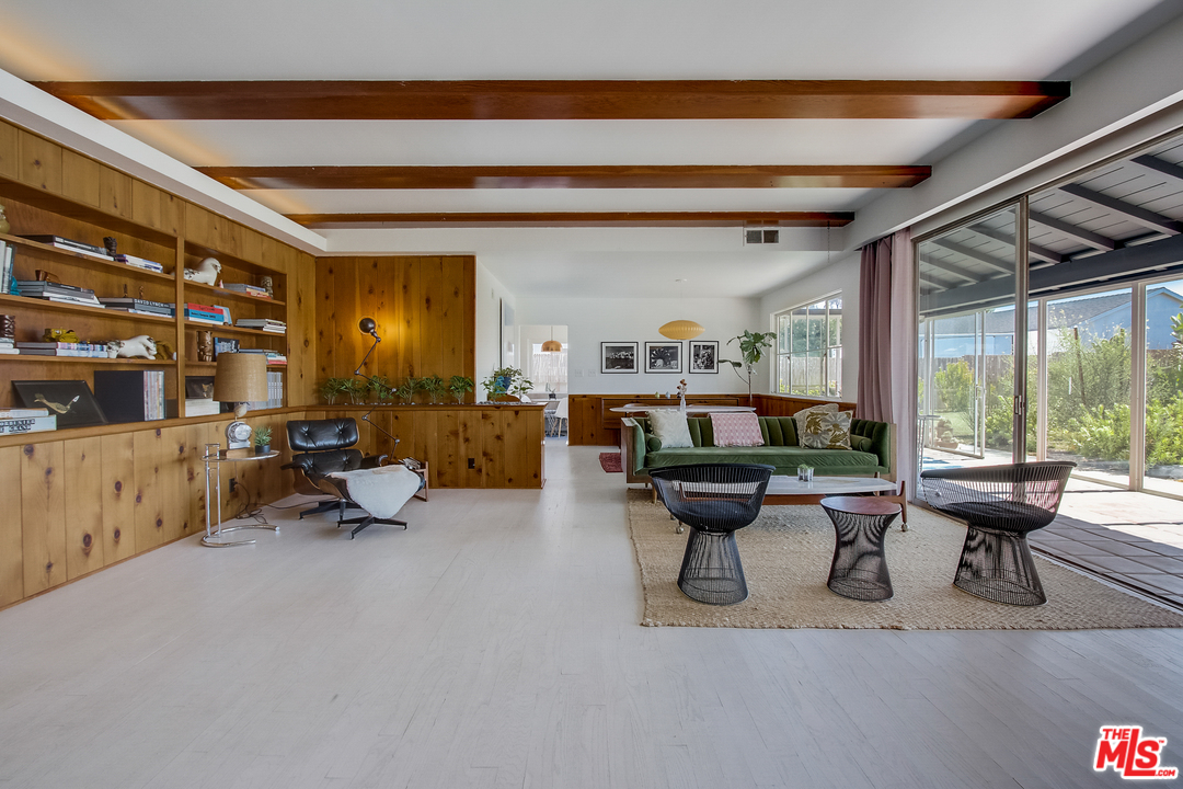 4125 Punta Alta Drive Los Angeles, CA 90008 - Photo 3 of 37