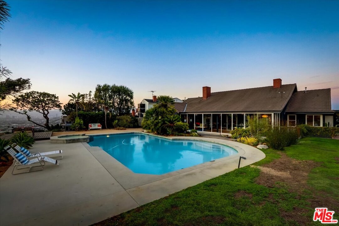 4125 Punta Alta Drive Los Angeles, CA 90008 - Photo 25 of 37