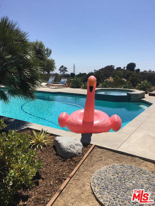 4125 Punta Alta Drive Los Angeles, CA 90008 - Photo 36 of 37