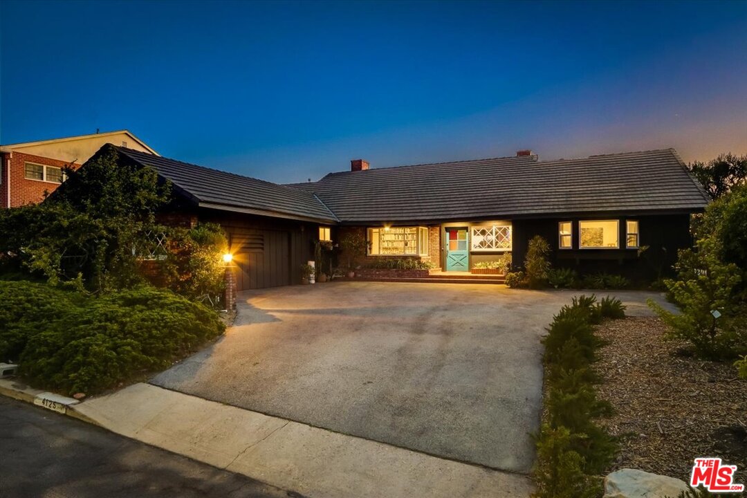 4125 Punta Alta Drive Los Angeles, CA 90008 - Photo 6 of 37