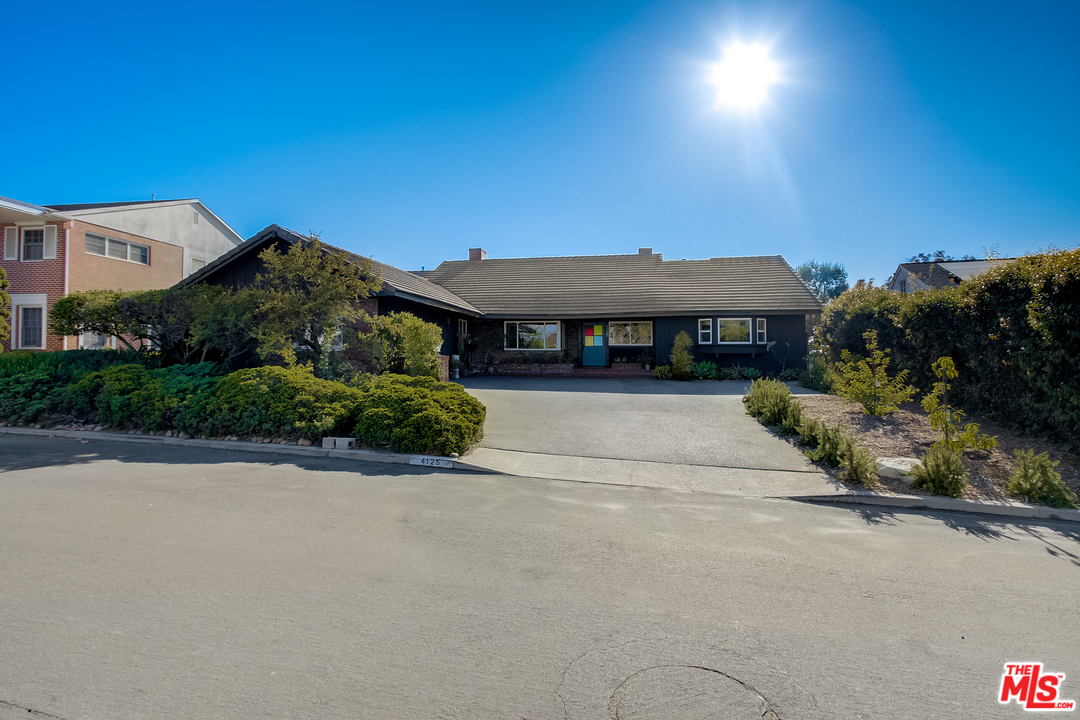 4125 Punta Alta Drive Los Angeles, CA 90008 - Photo 7 of 37