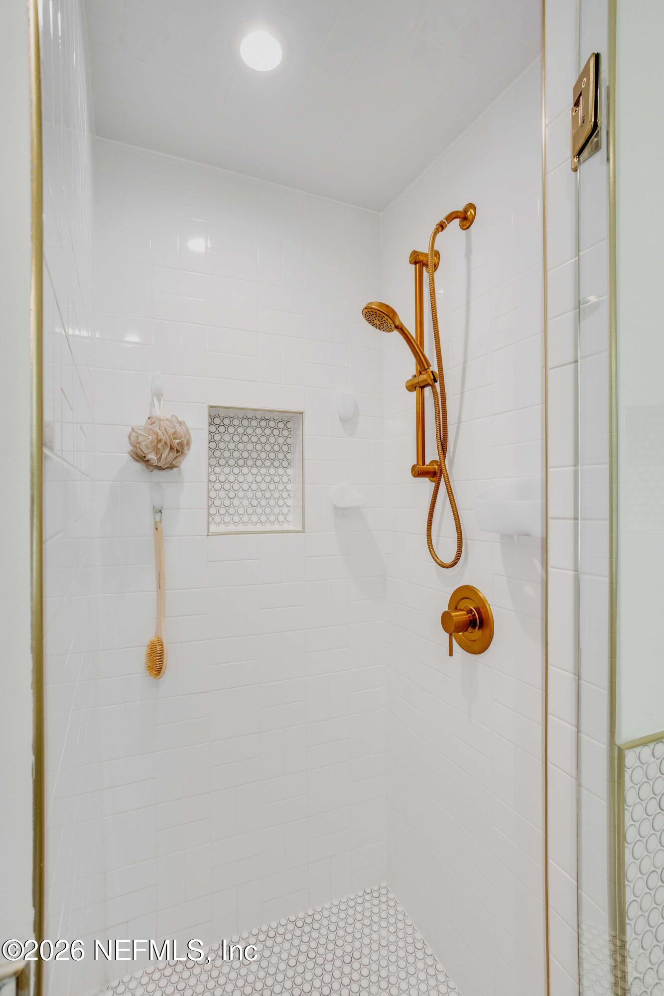 469 Skate Road Atlantic Beach, FL 32233 - Photo 16 of 37 469SkateRd_PrimaryBathShower