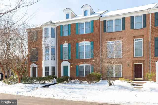 $2,950 | 5322 Cupids Dart Drive, Centreville, VA 20120