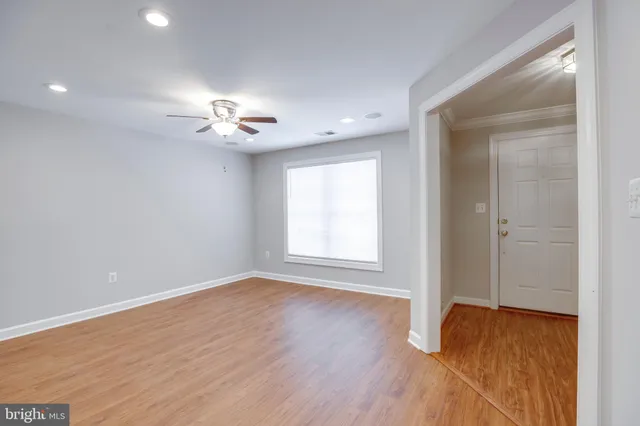 $2,950 | 5322 Cupids Dart Drive, Centreville, VA 20120