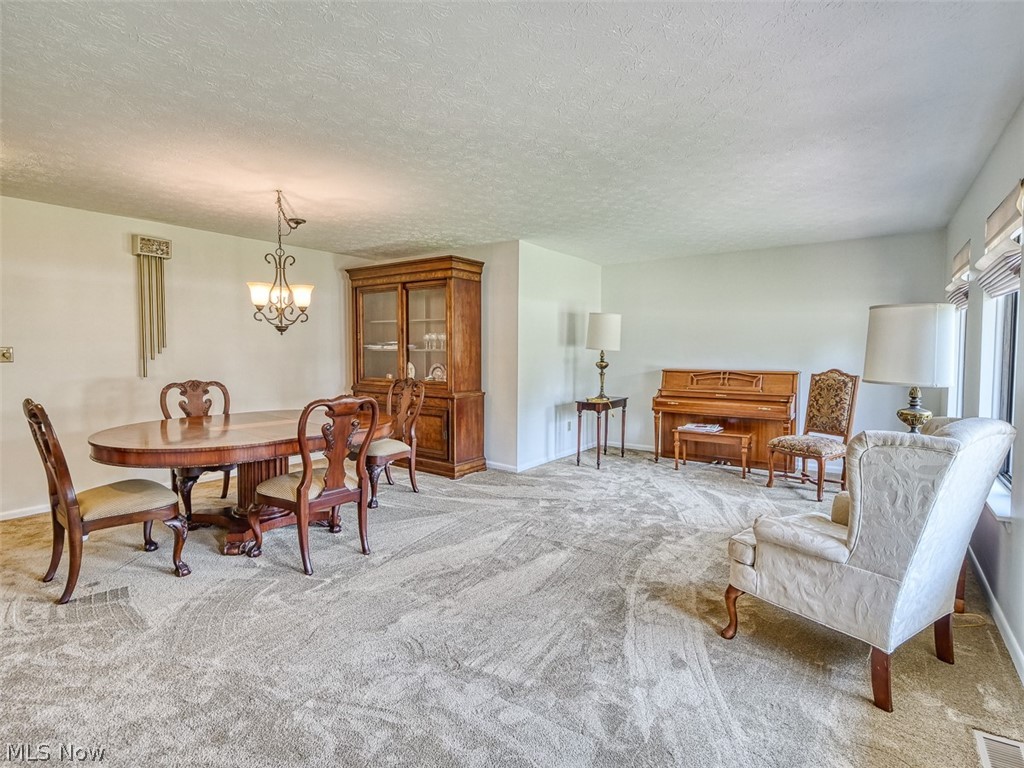 20242 Drake Road Strongsville, OH 44149 - Photo 8 of 22 Gallery Image 8
