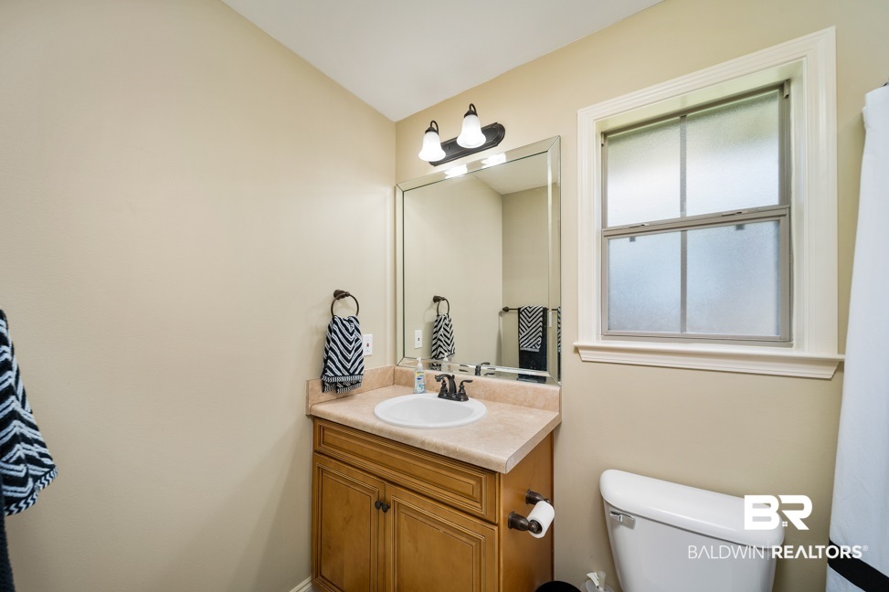 9012 Brookside Lane Daphne, AL 36526 - Photo 15 of 27 Full Bath
