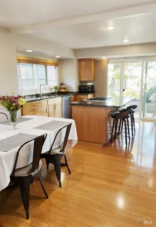 $724,000 | 28 Elan Way, Napa, CA 94559