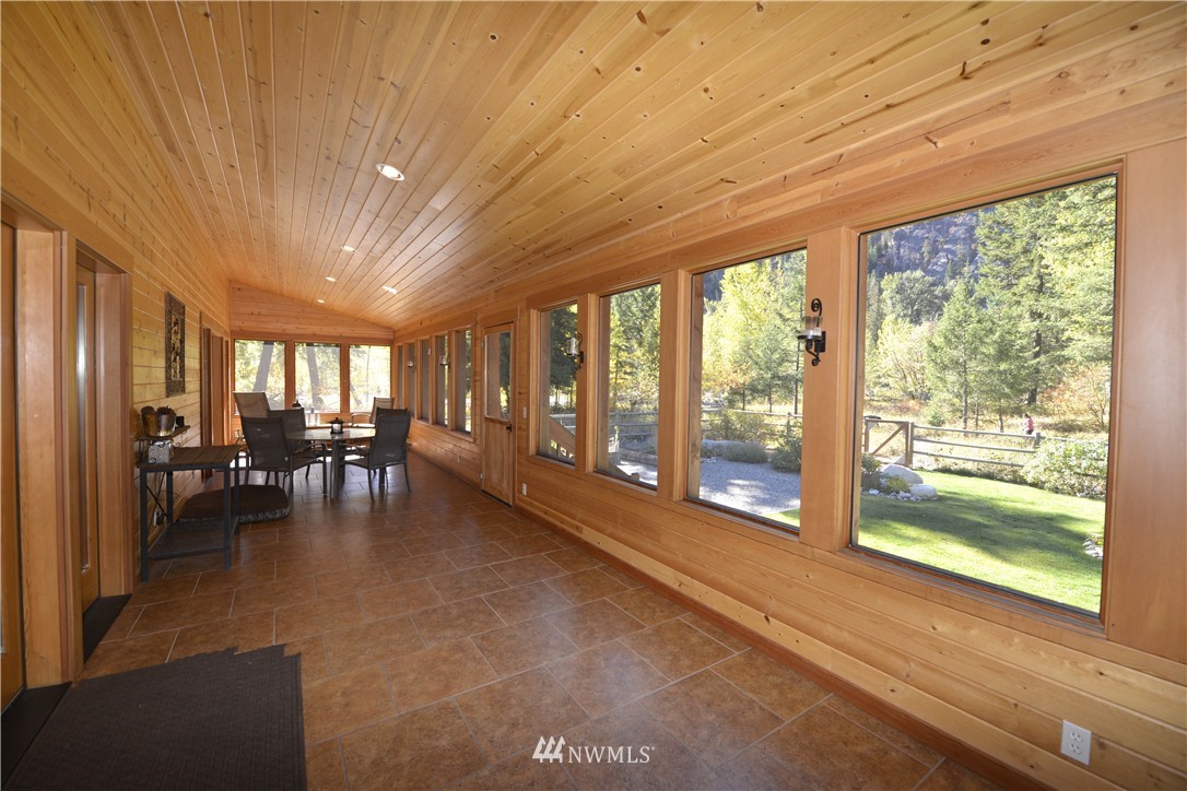 21 Rainbow Road Mazama, WA 98833 - Photo 14 of 25 Gallery Image 14